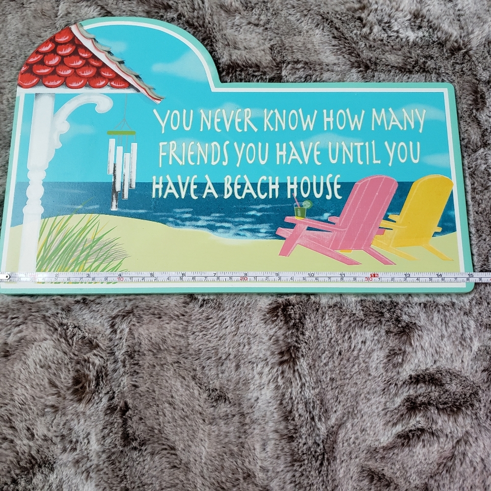 Cute Beach House Sign - Picture 7 of 8